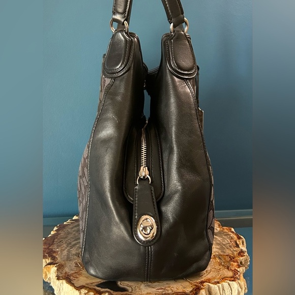 Coach Edie Signature Jacquard Hobo Shoulder Bag 33523 EUC - Picture 12 of 17